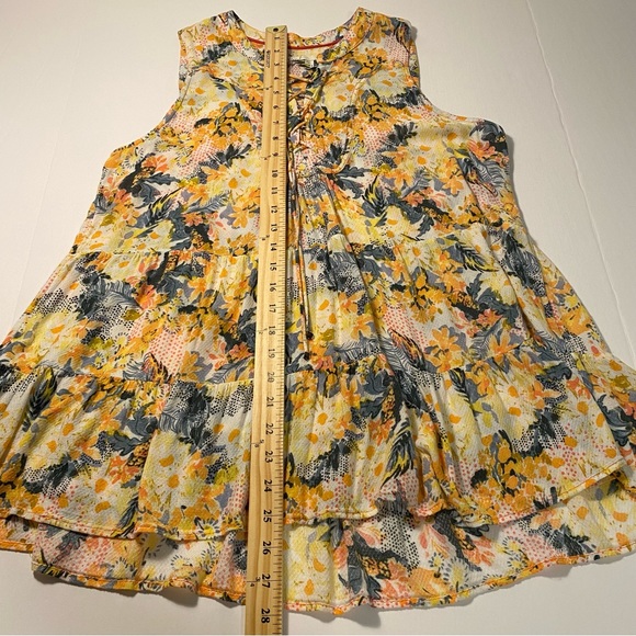 Floreat Anthropologie Tie Front Sleeveless Daisy Floral Blouse - Picture 13 of 13